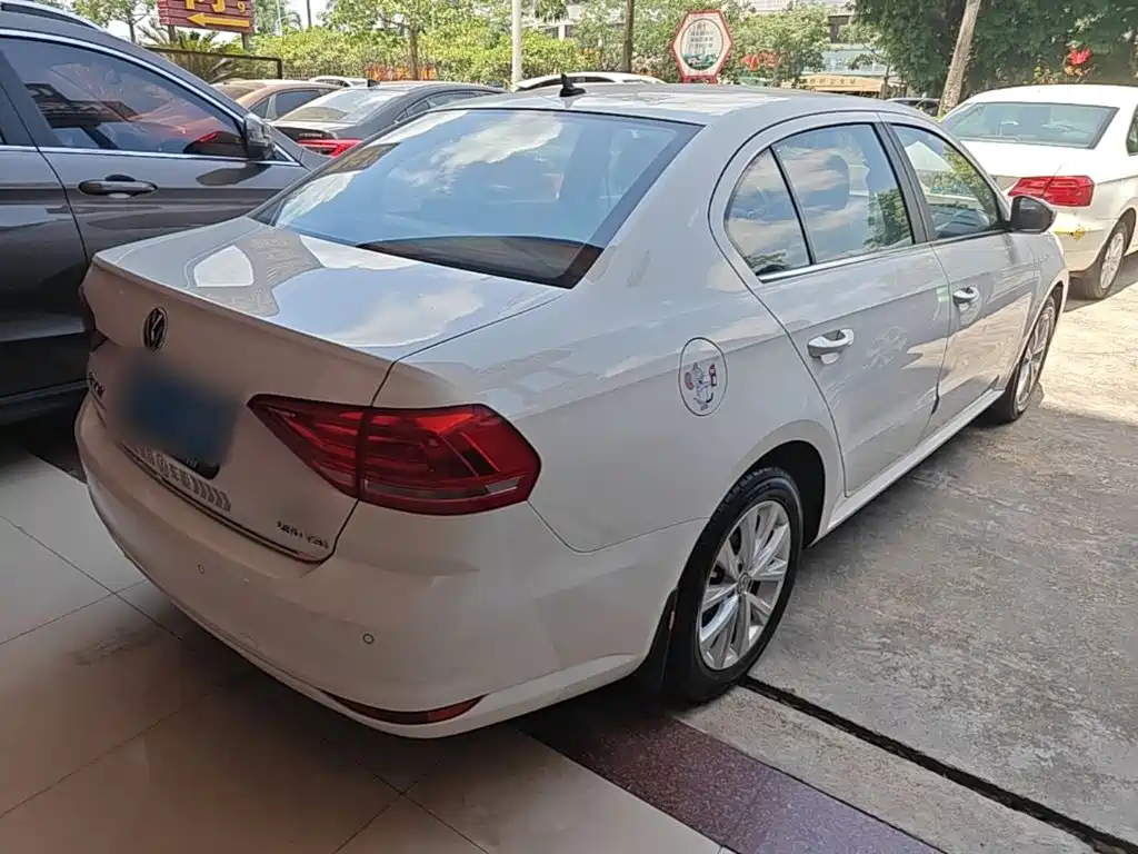 Volkswagen Lavida 2016