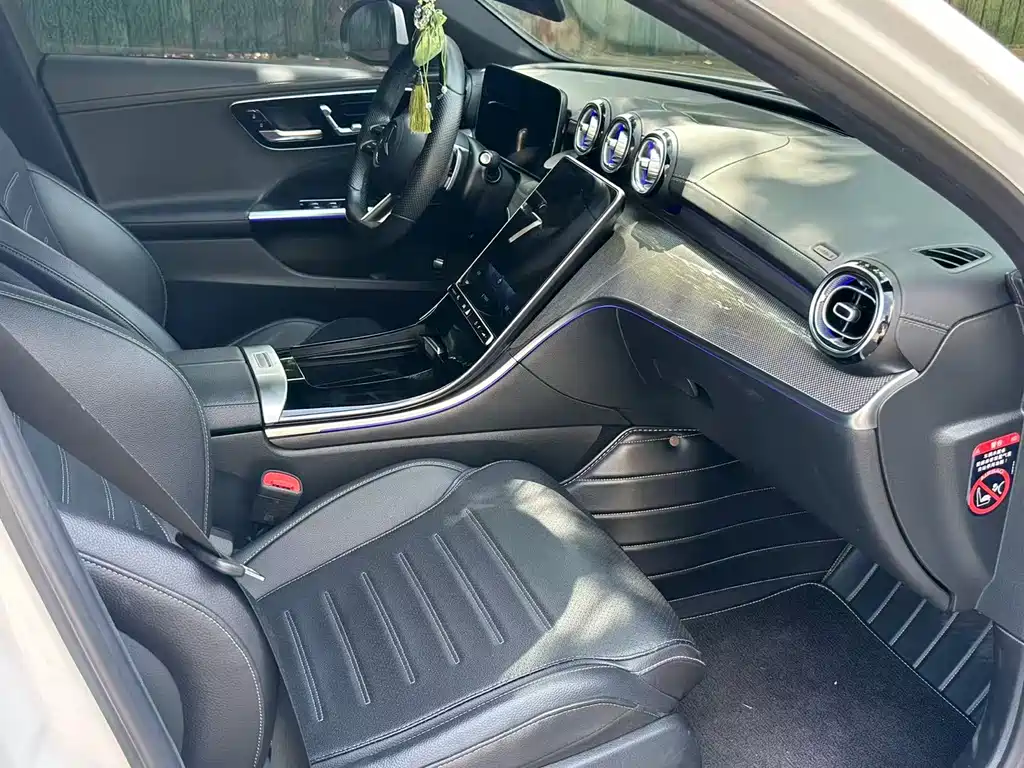 Mercedes-Benz C-Class 2022