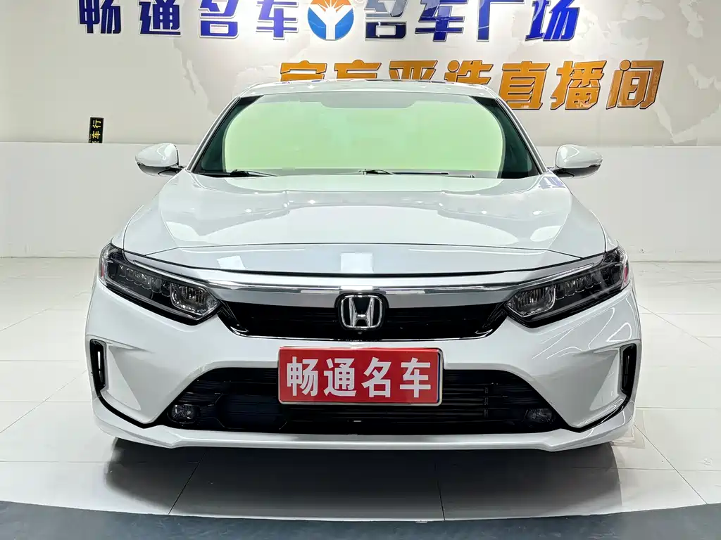 Honda Inspire 2023 — фото 1