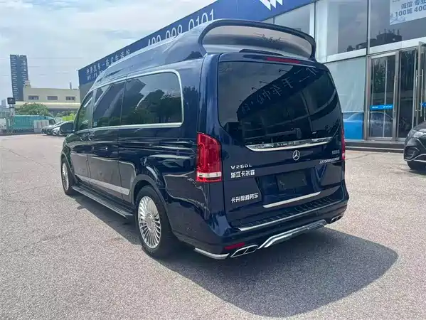 Mercedes-Benz V-Class 2026
