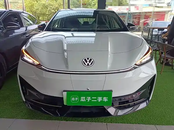 Volkswagen Distinctive 06 2025