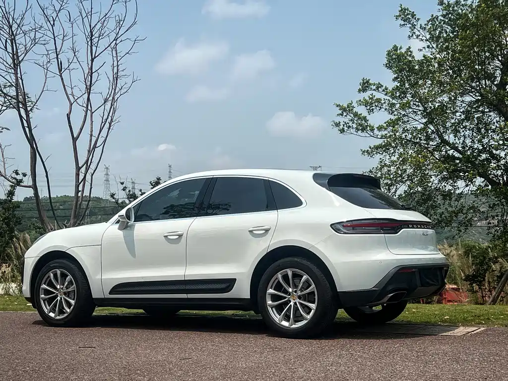 Porsche Macan 2023 — фото 9