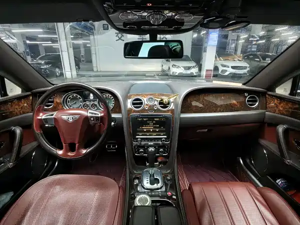Bentley Flying Spur 2014
