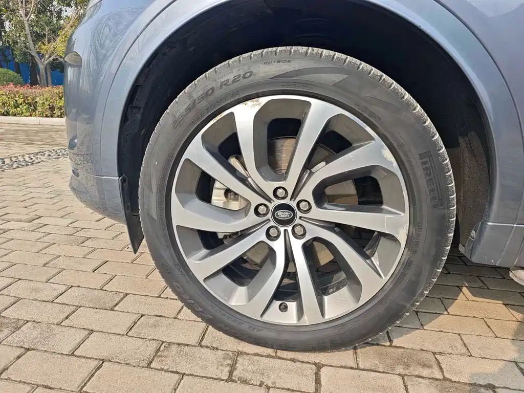 Land Rover Discovery Sport 2021 — фото 17