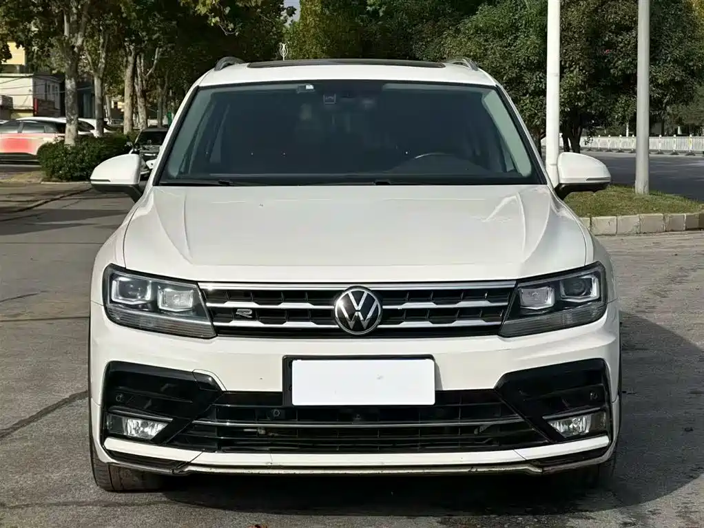 Volkswagen Tiguan L 2021 — фото 3