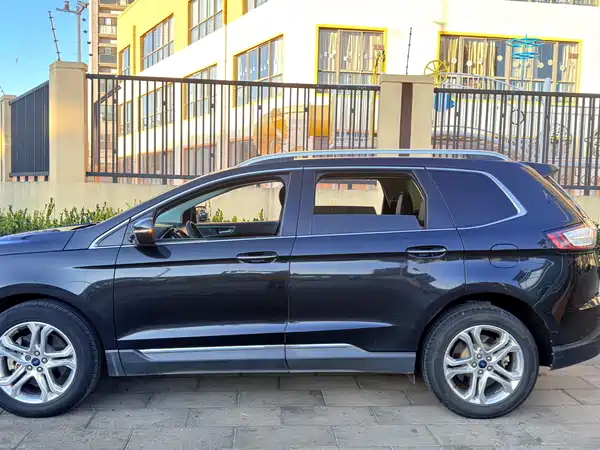 Ford Edge 2015