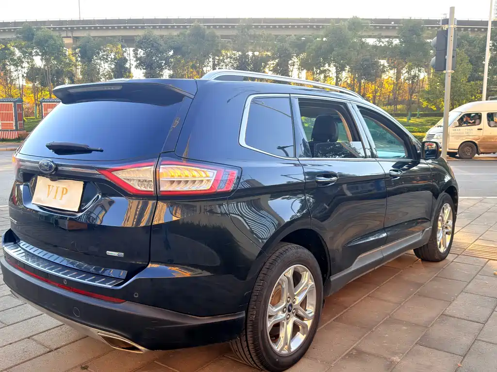 Ford Edge 2015 — фото 13