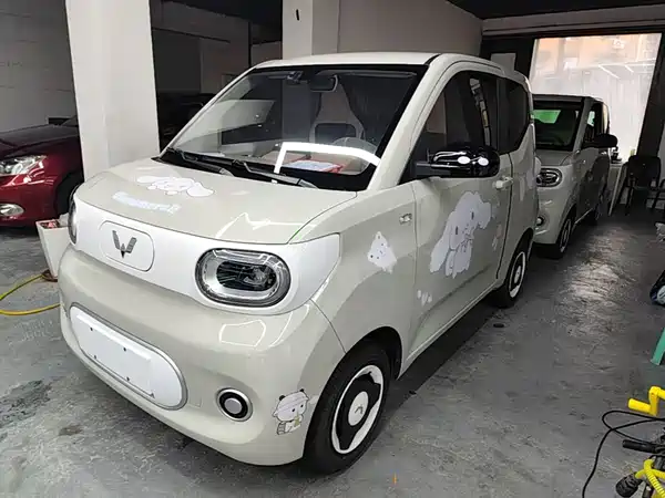 Wuling Hongguang MINIEV 2025
