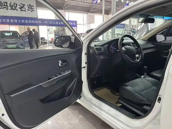 Kia K2 2012