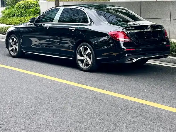 Mercedes-Benz E-Class 2017