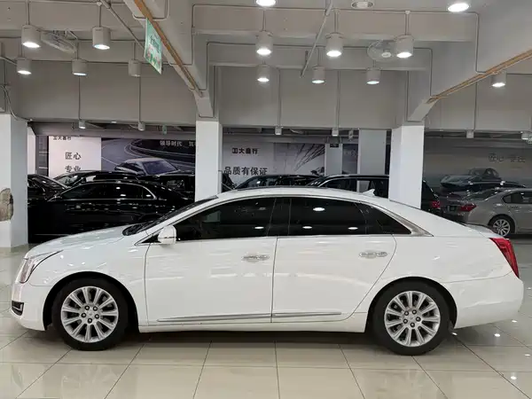 Cadillac XTS 2015