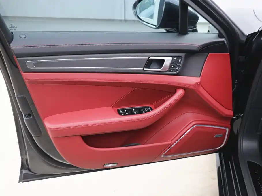 Porsche Panamera 2023 — фото 10