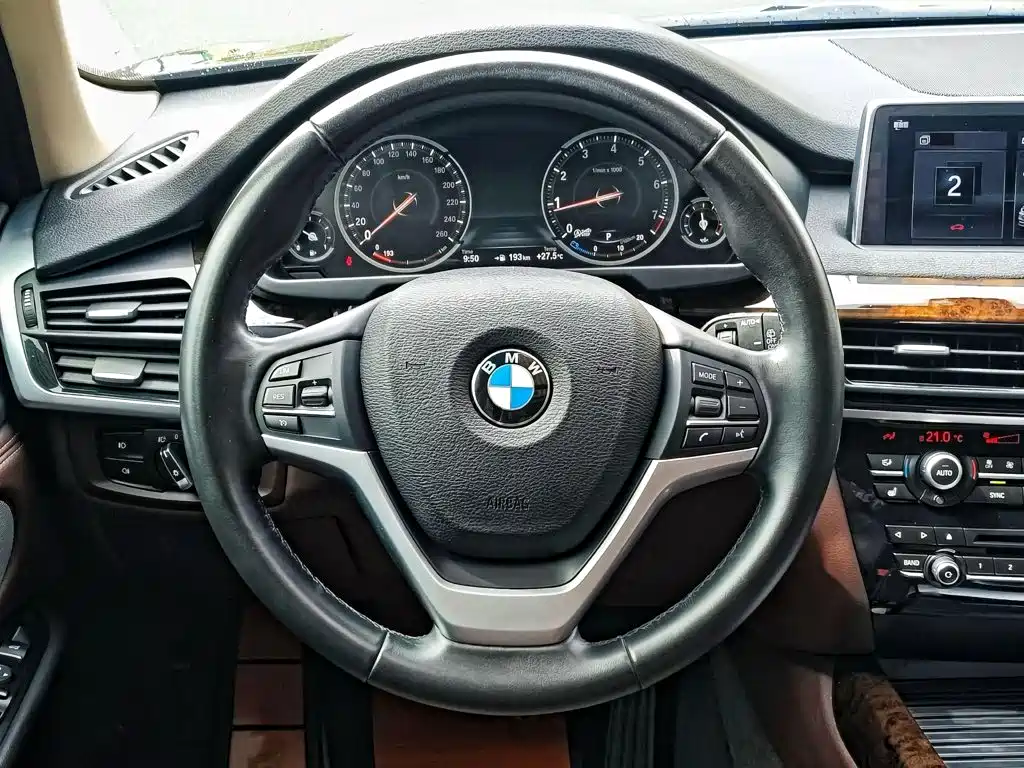BMW X5 2018 — фото 13