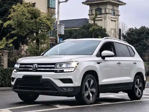 Volkswagen Tharu 2020