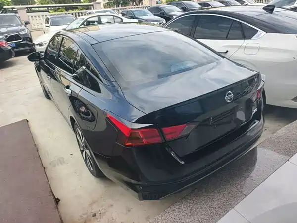 Nissan Teana 2023