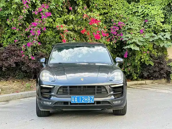 Porsche Macan 2016