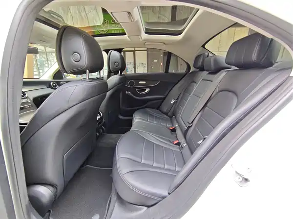 Mercedes-Benz C-Class 2021