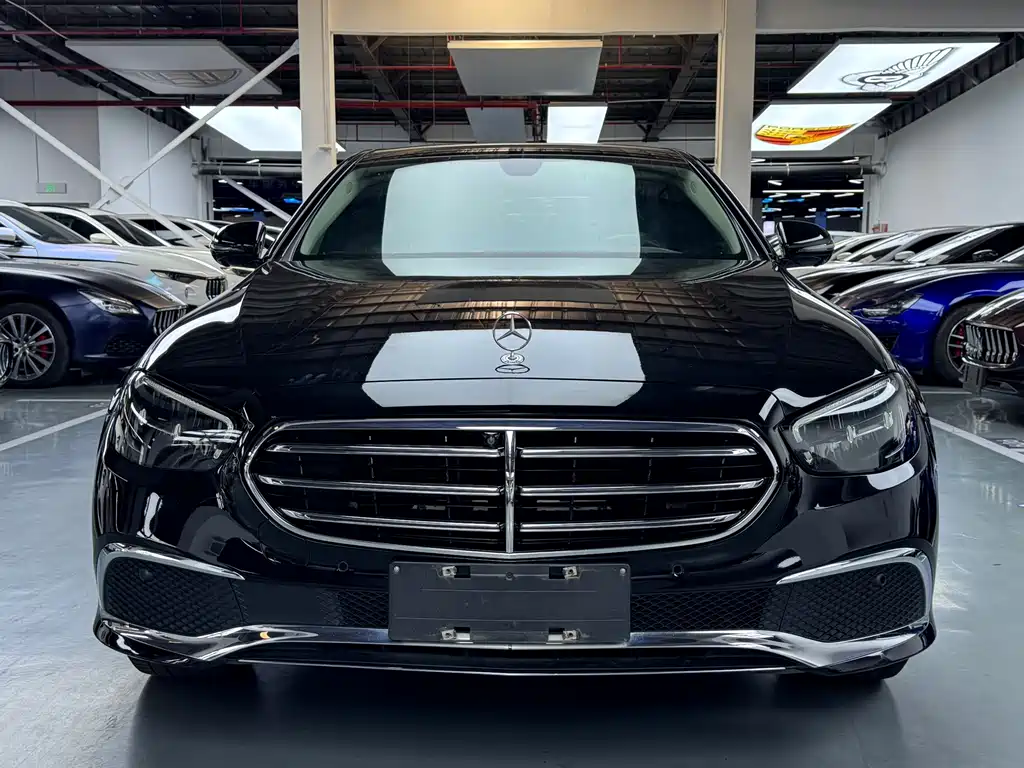 Mercedes-Benz E-Class 2023