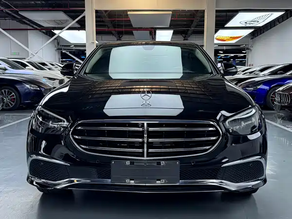Mercedes-Benz E-Class 2023