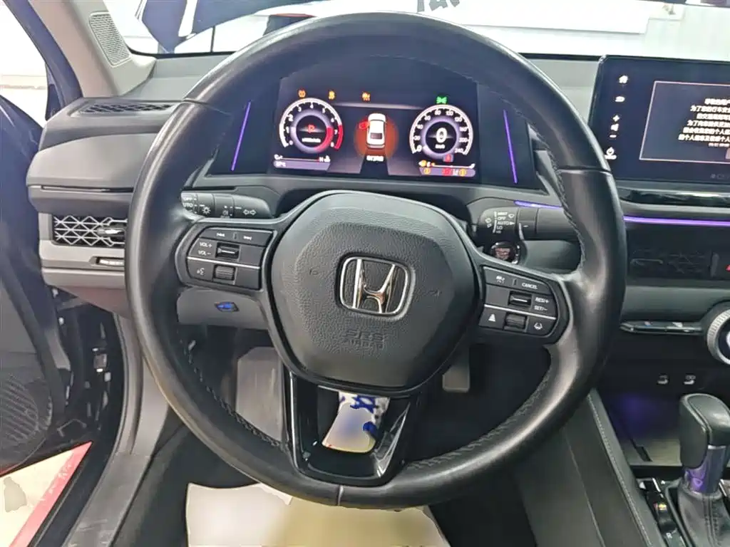 Honda Accord 2024 — фото 11