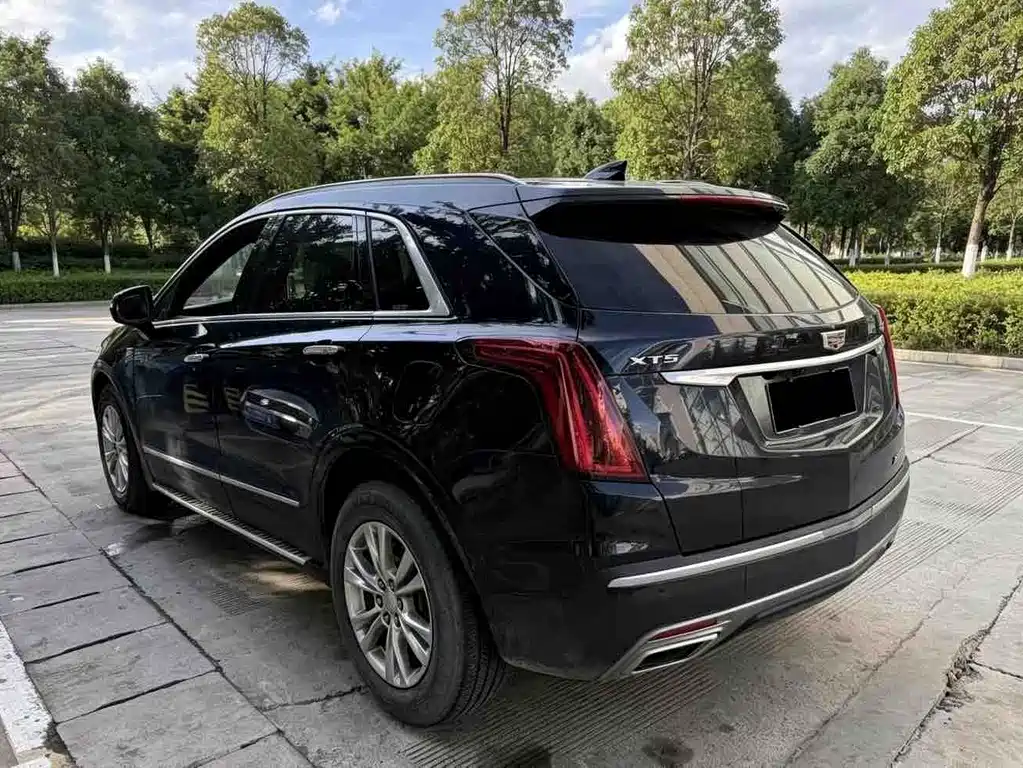 Cadillac XT5 2022 — фото 3