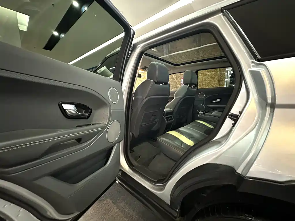 Land Rover Evoque 2012 — фото 21