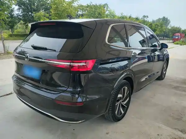 Volkswagen Viloran 2023