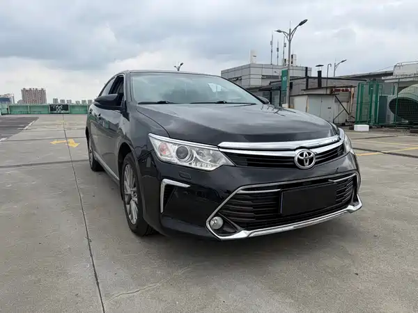 Toyota Camry 2016