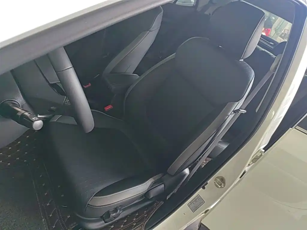 Kia KX1 2019 — фото 15