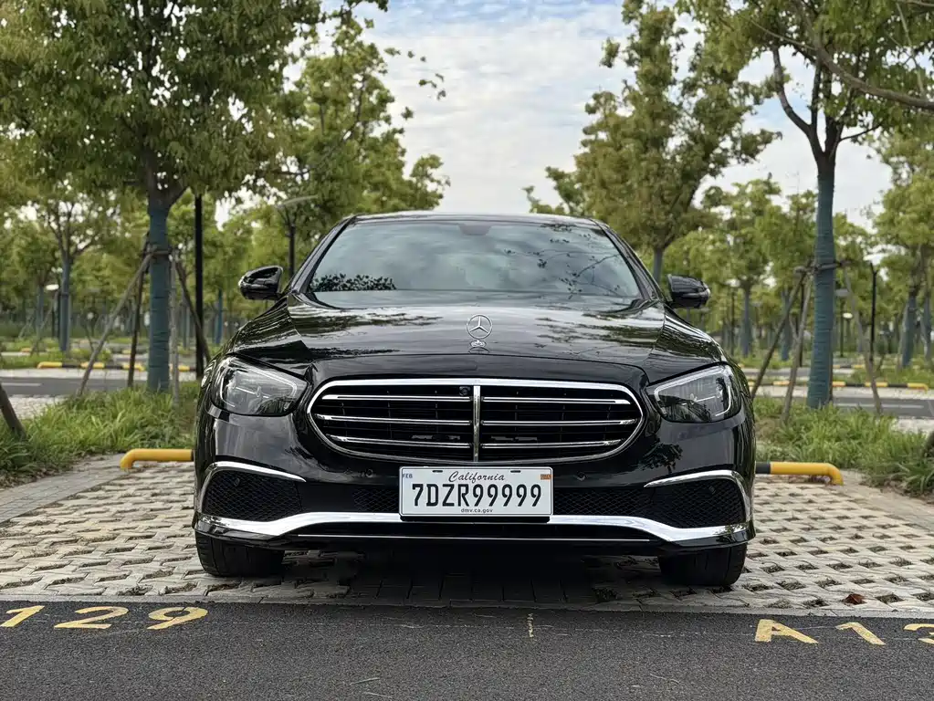 Mercedes-Benz E-Class 2023