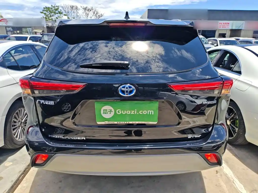 Toyota Highlander 2021