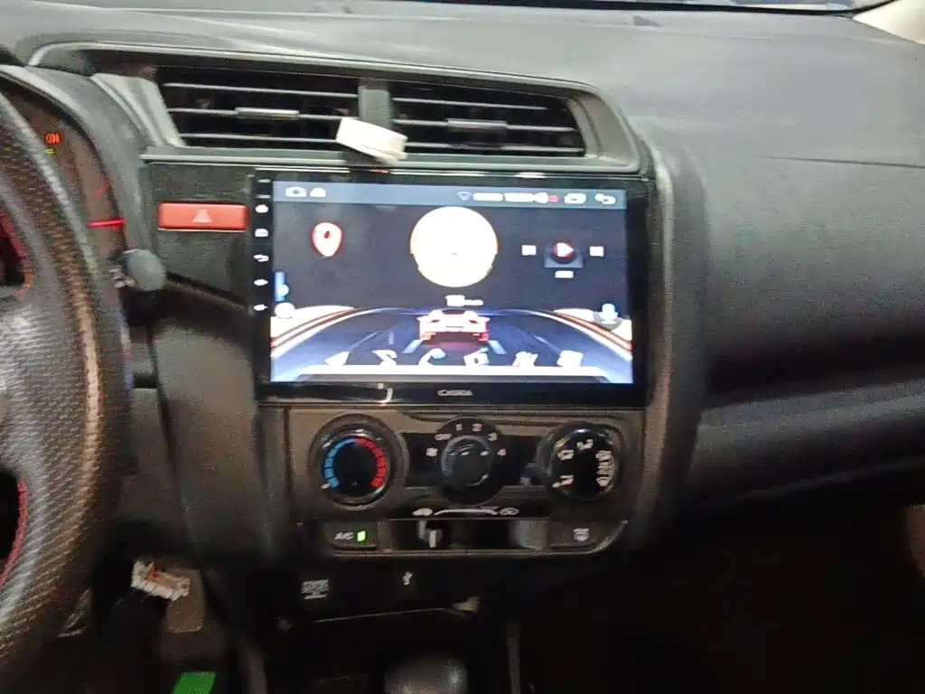 Honda Fit 2015 — фото 13