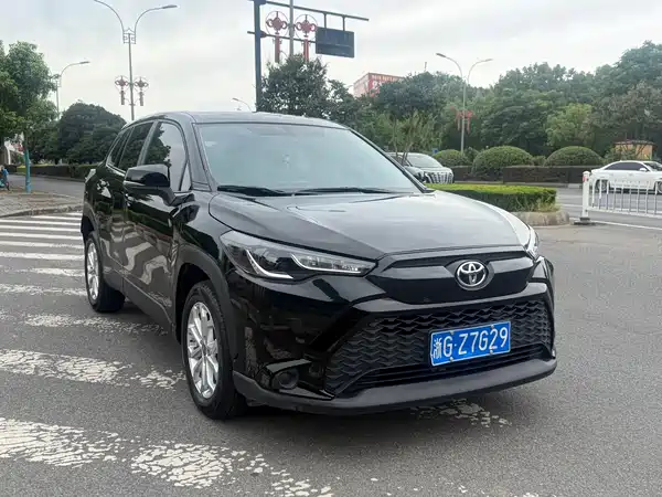 Toyota Frontlander 2023