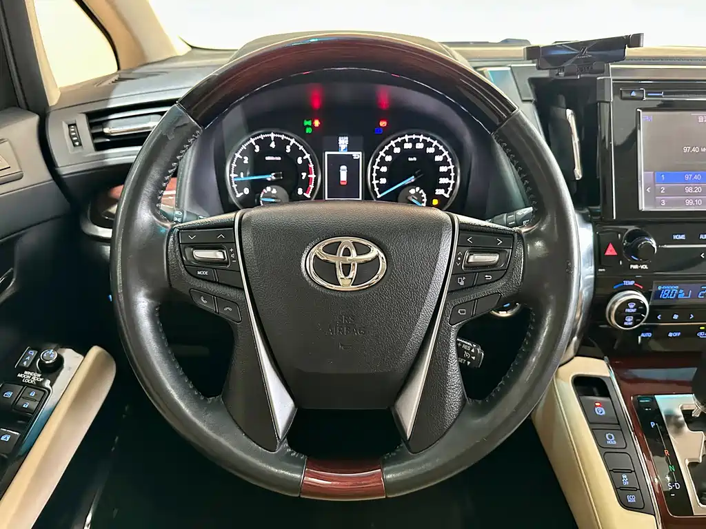 Toyota Alphard 2016 — фото 13
