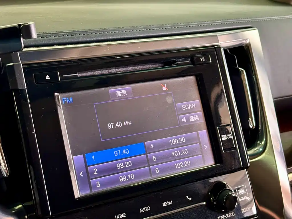 Toyota Alphard 2016 — фото 30
