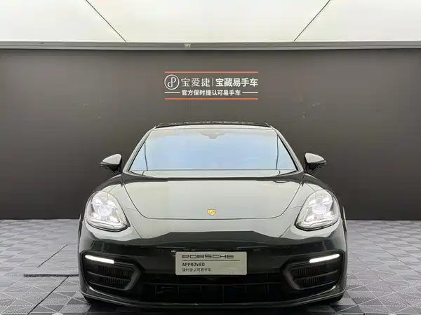 Porsche Panamera 2024