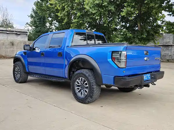 Ford F-150 Raptor 2014