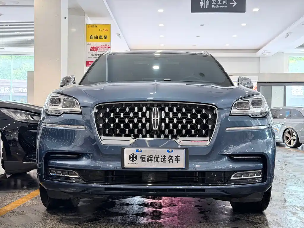 Lincoln Aviator 2022 — фото 2