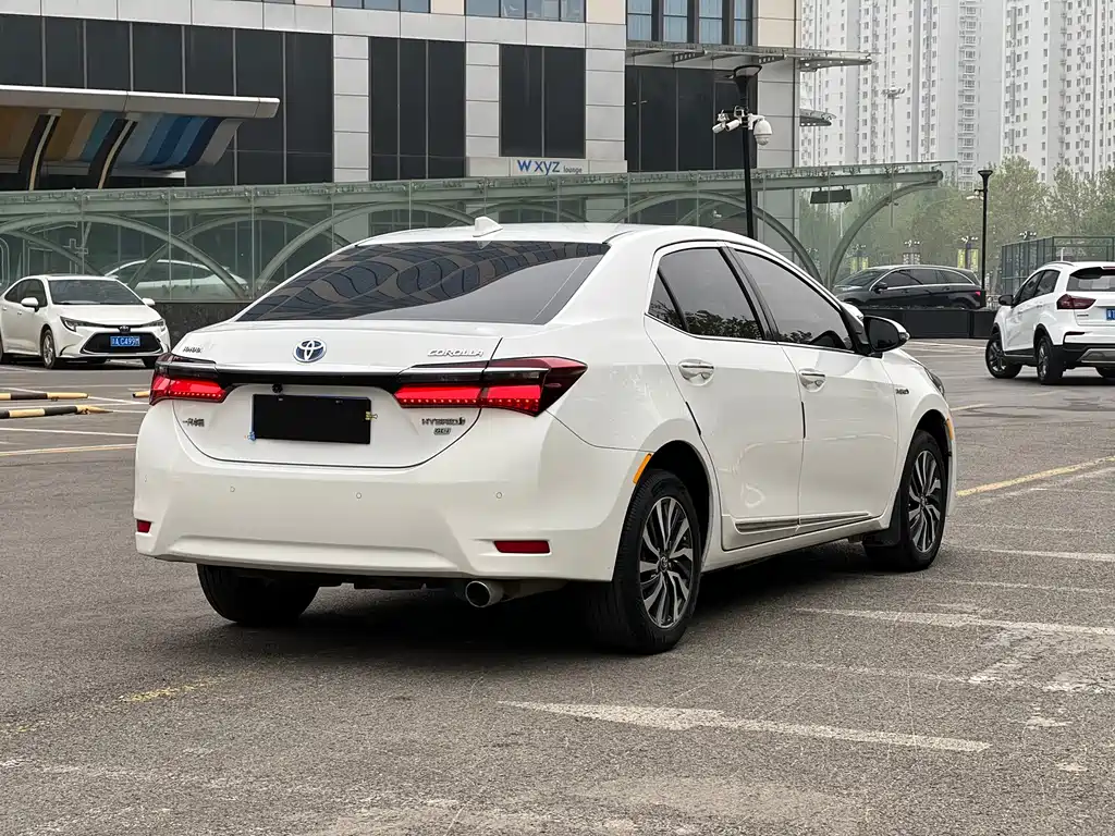 Toyota Corolla 2019 — фото 6