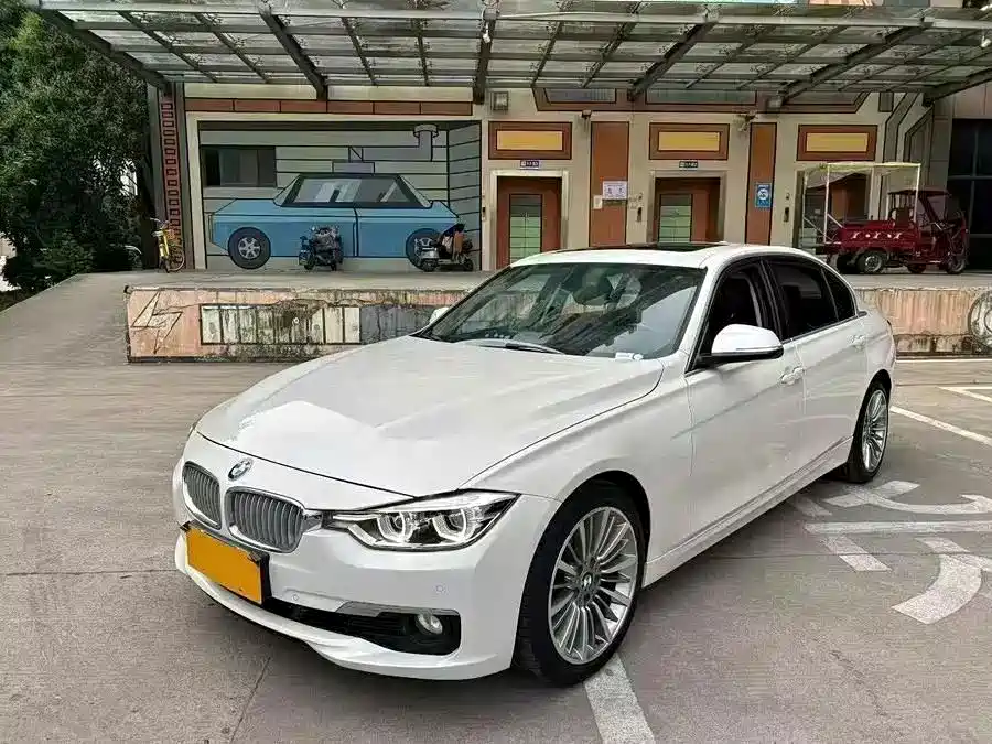BMW 3 Series 2019 — фото 1