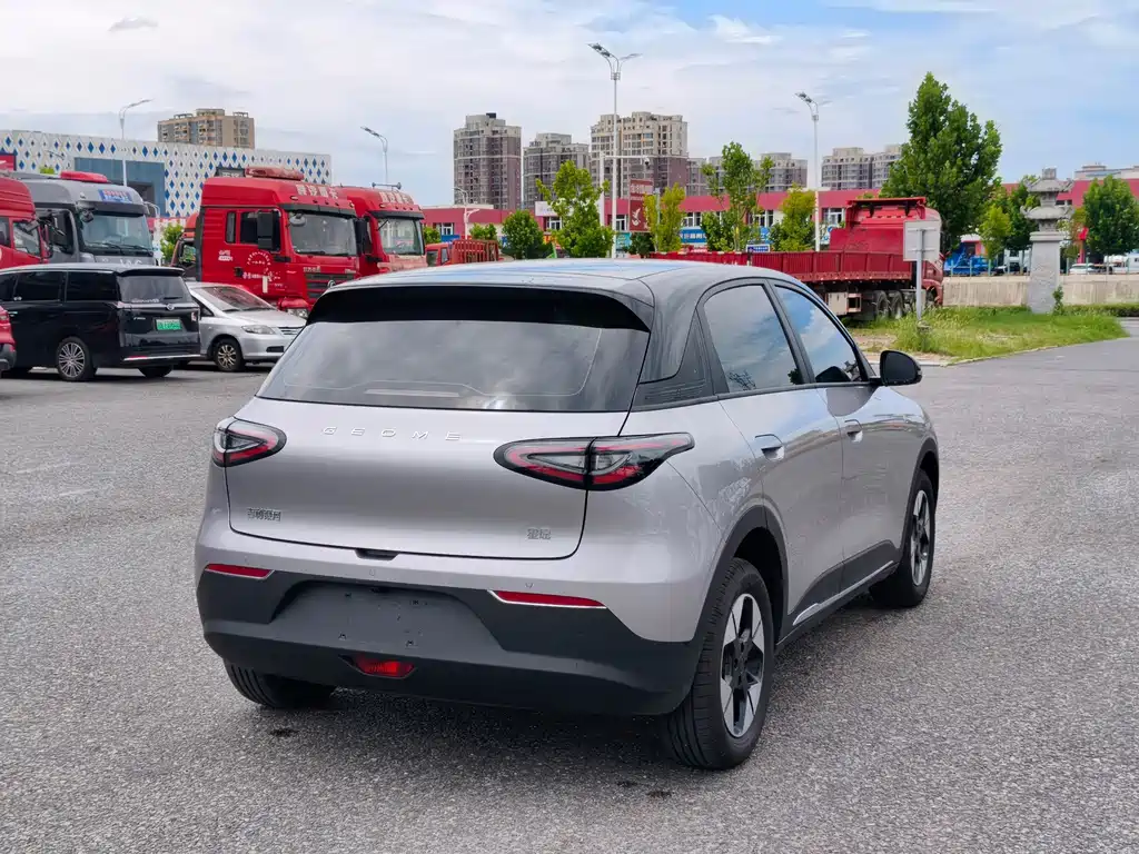 Geely Galaxy Starwish 2026 — фото 10