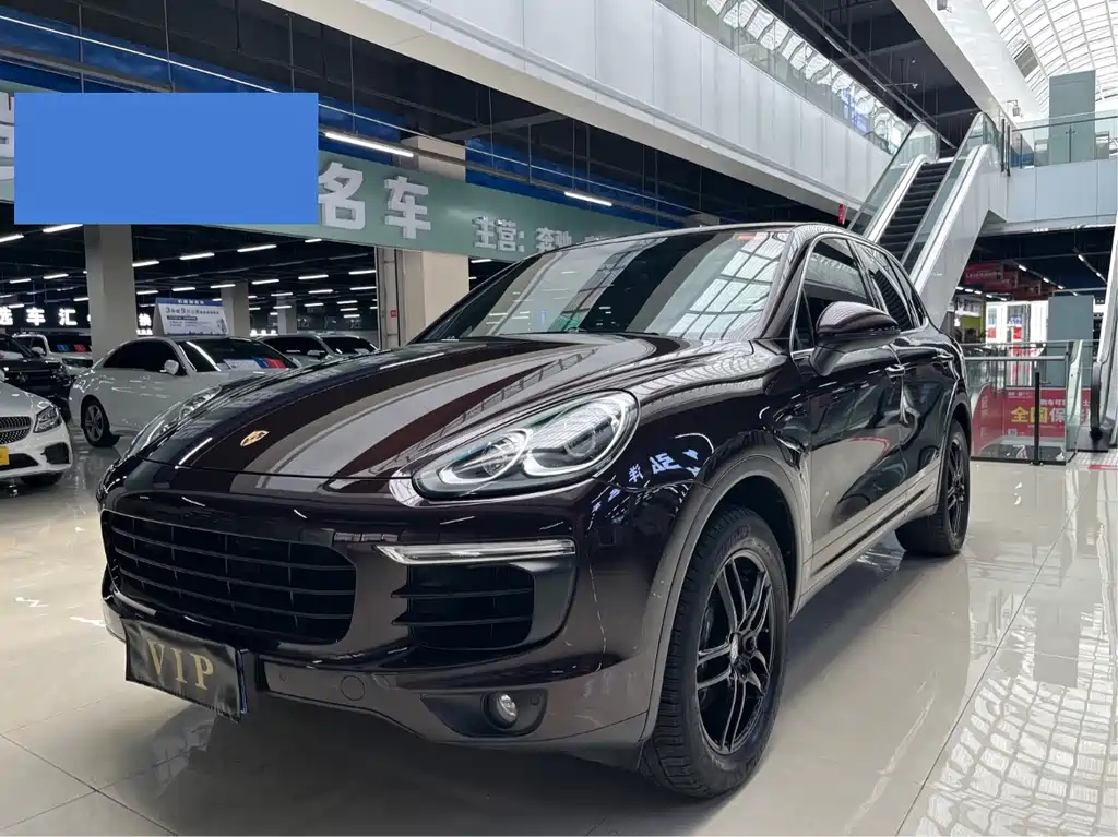 Porsche Cayenne 2017 — фото 1