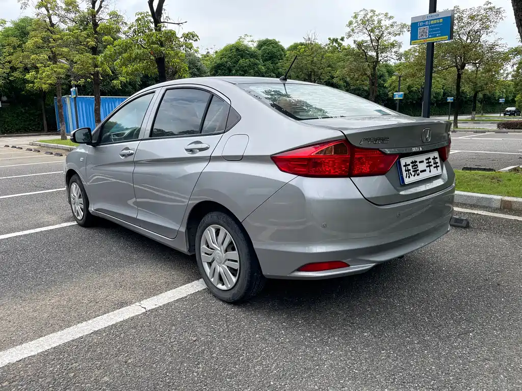 Honda City 2017 — фото 11