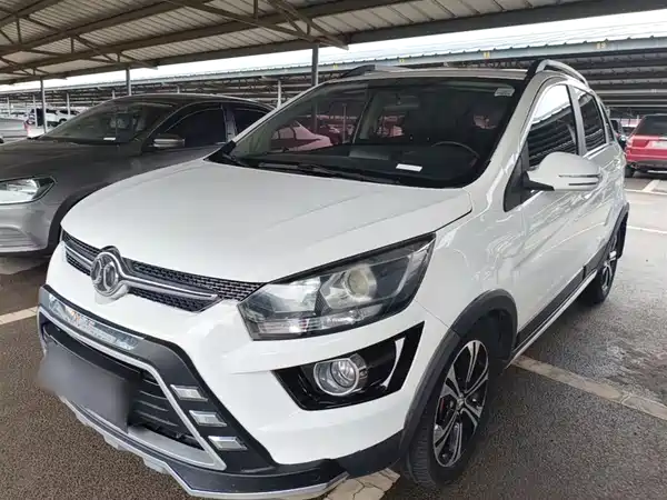 BAIC Shenbao X25 2015