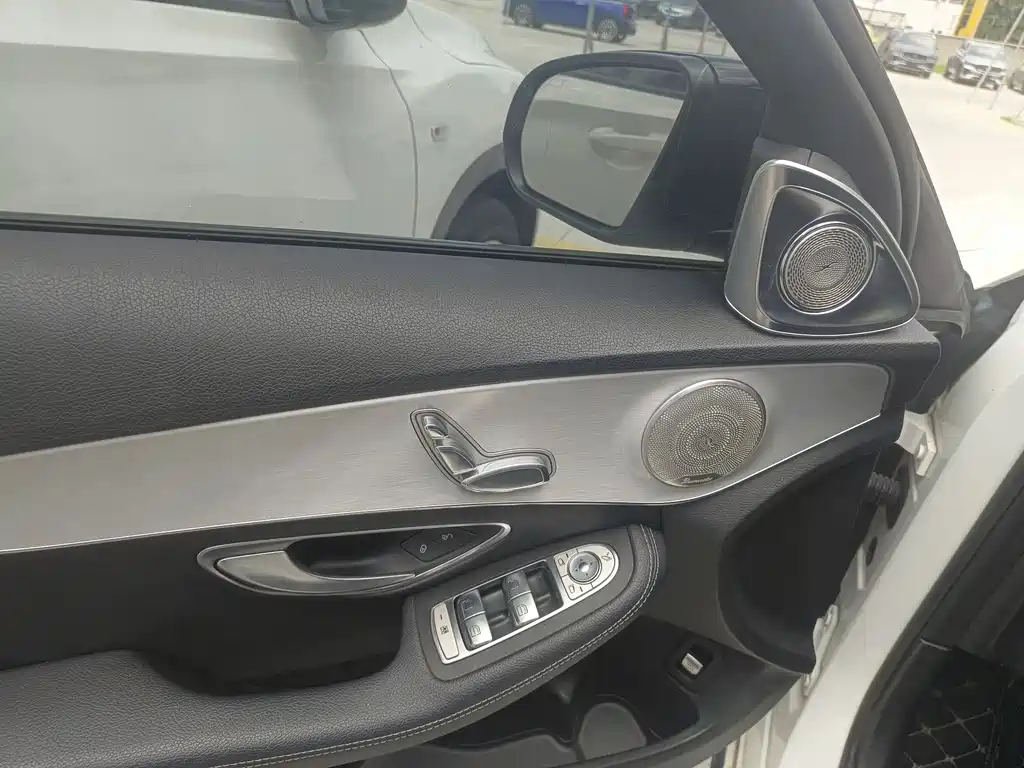 Mercedes-Benz C-Class 2021