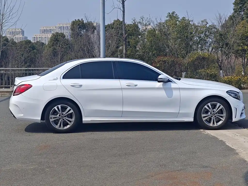 Mercedes-Benz C-Class 2021 — фото 19