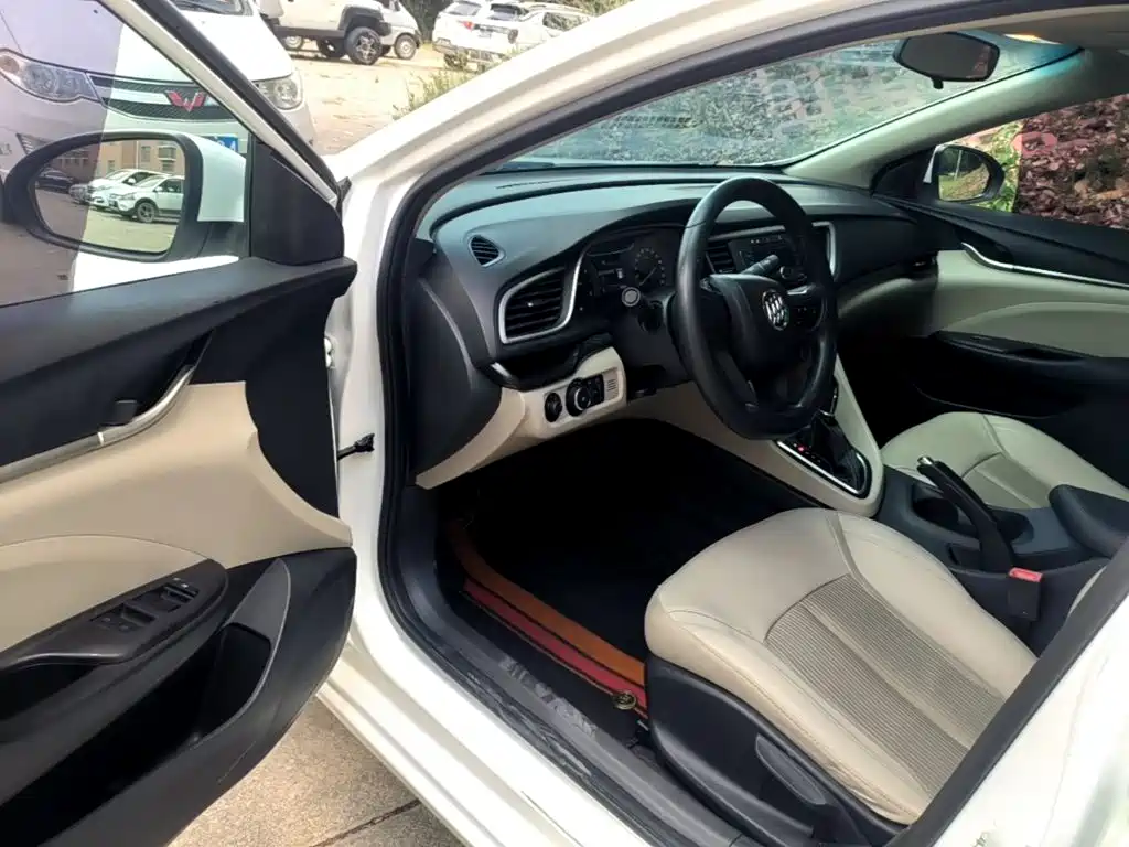Buick Excelle 2016 — фото 16
