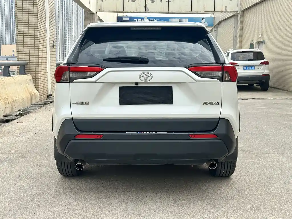 Toyota RAV4 2023