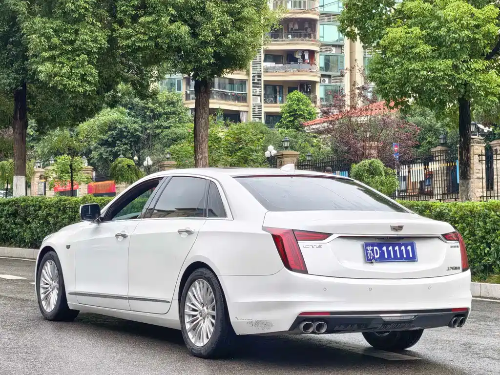 Cadillac CT6 2021 — фото 16