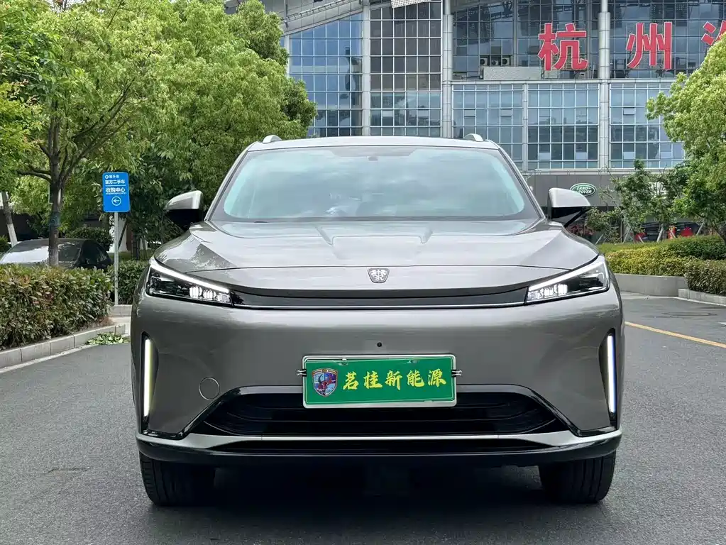 Roewe D5X DMH 2024 — фото 2